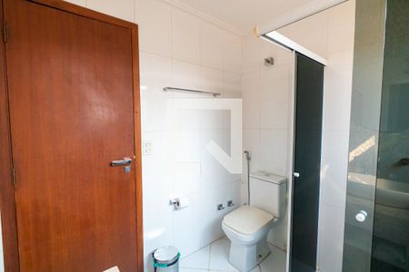 Casa à venda com 400m², 4 quartos e 4 vagasBanheiro da Suíte 2