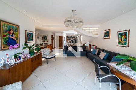 Sala de casa à venda com 4 quartos, 400m² em Planalto Paulista, São Paulo