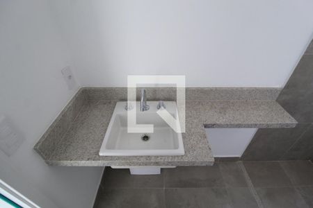 Apartamento à venda com 74m², 2 quartos e 2 vagasBanheiro da Suíte 2