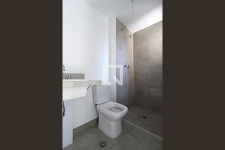 Apartamento à venda com 74m², 2 quartos e 2 vagasBanheiro da Suíte 1