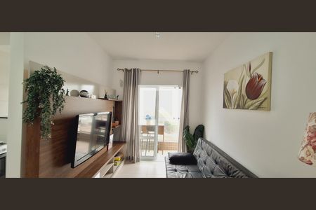 Sala de apartamento para alugar com 2 quartos, 55m² em Mirim, Praia Grande