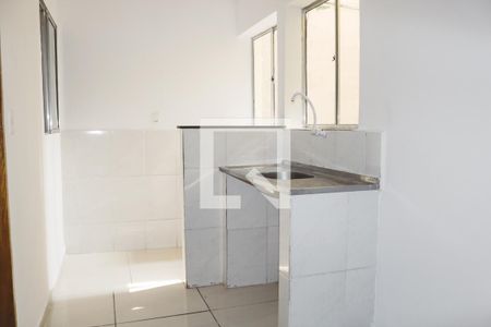 Sala/Cozinha de apartamento para alugar com 2 quartos, 45m² em Parque Peruche, São Paulo