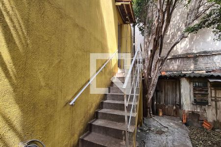 Casa à venda com 325m², 2 quartos e 6 vagasQuintal