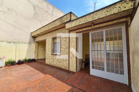 Casa à venda com 325m², 2 quartos e 6 vagasGaragem