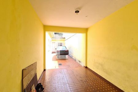 Casa à venda com 325m², 2 quartos e 6 vagasGaragem