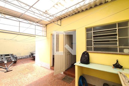 Casa à venda com 325m², 2 quartos e 6 vagasÁrea de Serviço