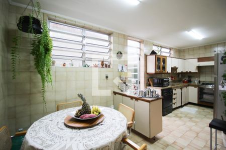 Casa à venda com 269m², 3 quartos e 3 vagasCozinha