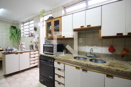 Casa à venda com 269m², 3 quartos e 3 vagasCozinha