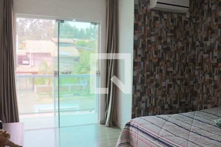 Casa à venda com 200m², 3 quartos e 3 vagasSuíte