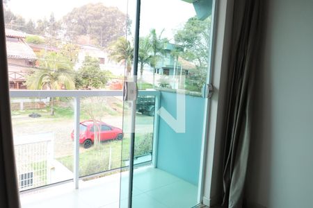 Casa à venda com 200m², 3 quartos e 3 vagasSacada da suíte