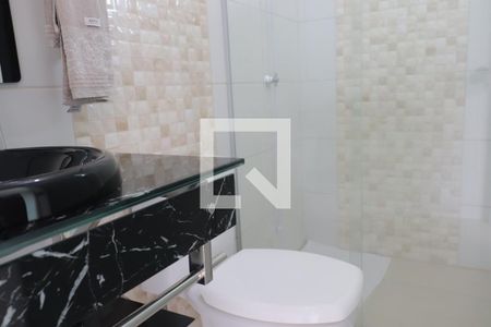 Casa à venda com 200m², 3 quartos e 3 vagasBanheiro da suíte