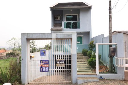 Casa à venda com 200m², 3 quartos e 3 vagasFachada