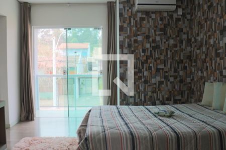 Casa à venda com 200m², 3 quartos e 3 vagasSuíte