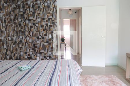 Casa à venda com 200m², 3 quartos e 3 vagasSuíte