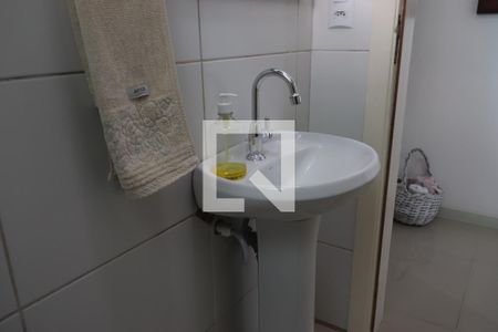 Casa à venda com 200m², 3 quartos e 3 vagasBanheiro