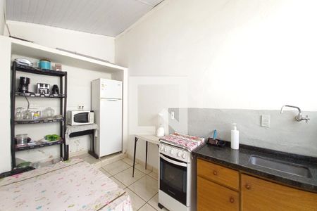 Casa à venda com 161m², 3 quartos e 3 vagas Casa à venda com 161m², 3 quartos e 3 vagasCozinha