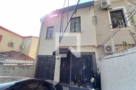 Casa à venda com 161m², 3 quartos e 3 vagas Casa à venda com 161m², 3 quartos e 3 vagasFachada do Prédio