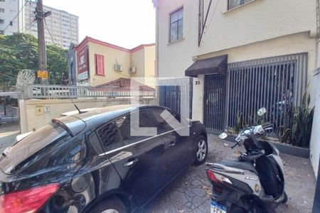 Casa à venda com 161m², 3 quartos e 3 vagas Casa à venda com 161m², 3 quartos e 3 vagasFachada do Prédio