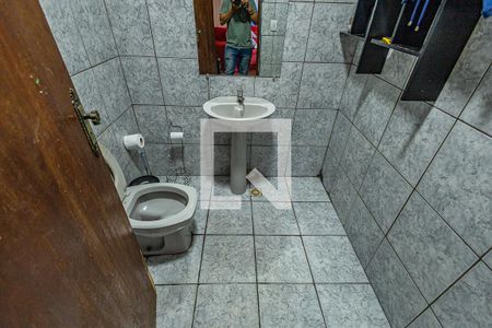 Casa à venda com 333m², 3 quartos e 2 vagasBanheiro