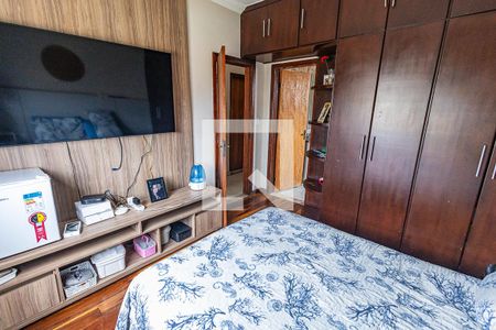 Casa à venda com 333m², 3 quartos e 2 vagasQuarto 1 / suite