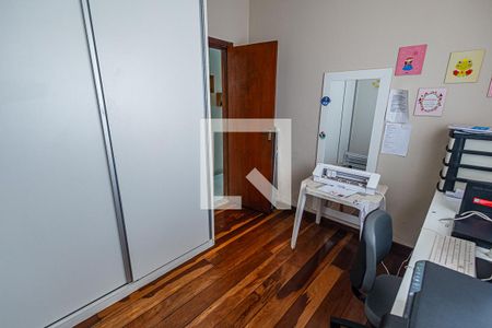 Casa à venda com 333m², 3 quartos e 2 vagasQuarto 3