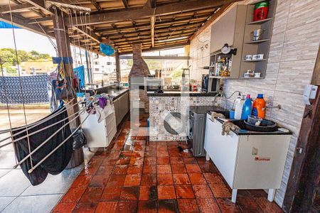 Casa à venda com 333m², 3 quartos e 2 vagasEspaço gourmet e area de serviço