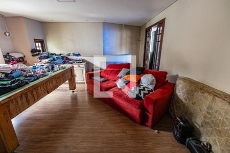 Casa à venda com 333m², 3 quartos e 2 vagasSala / 2º andar