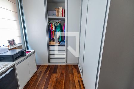 Casa à venda com 333m², 3 quartos e 2 vagasQuarto 3