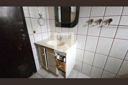 Casa para alugar com 300m², 4 quartos e 4 vagas Casa para alugar com 300m², 4 quartos e 4 vagasBanheiro 2