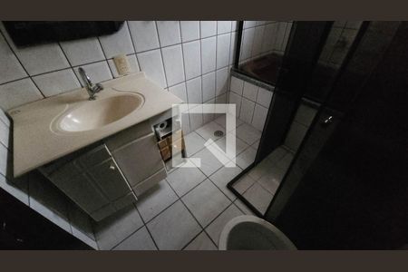 Casa para alugar com 300m², 4 quartos e 4 vagas Casa para alugar com 300m², 4 quartos e 4 vagasBanheiro 2