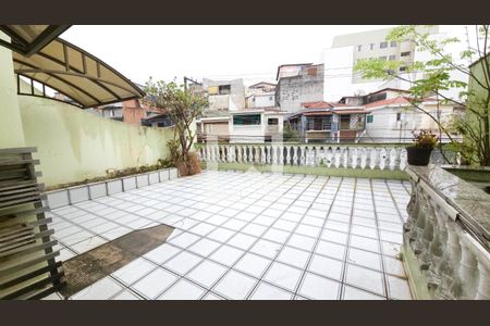 Casa para alugar com 300m², 4 quartos e 4 vagas Casa para alugar com 300m², 4 quartos e 4 vagasVaranda 1