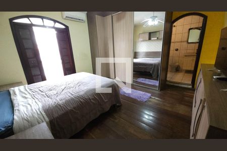 Casa para alugar com 300m², 4 quartos e 4 vagas Casa para alugar com 300m², 4 quartos e 4 vagasQuarto 3 - suíte com varanda