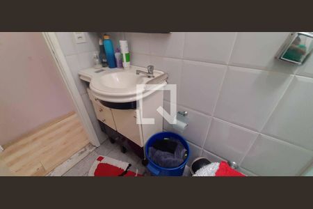 Casa à venda com 80m², 2 quartos e 2 vagasBanheiro