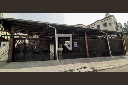 Casa à venda com 80m², 2 quartos e 2 vagasFachada