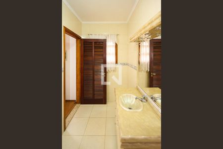 Casa à venda com 170m², 3 quartos e 2 vagas Casa à venda com 170m², 3 quartos e 2 vagasBanheiro da Suíte