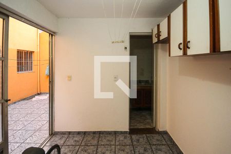 Casa à venda com 170m², 3 quartos e 2 vagas Casa à venda com 170m², 3 quartos e 2 vagasQuarto de Serviço