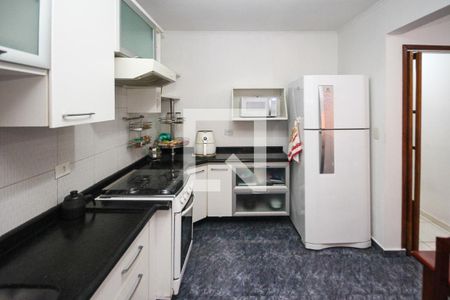 Casa à venda com 170m², 3 quartos e 2 vagas Casa à venda com 170m², 3 quartos e 2 vagasCozinha