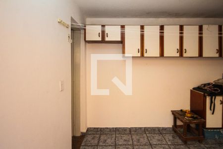 Casa à venda com 170m², 3 quartos e 2 vagas Casa à venda com 170m², 3 quartos e 2 vagasQuarto de Serviço