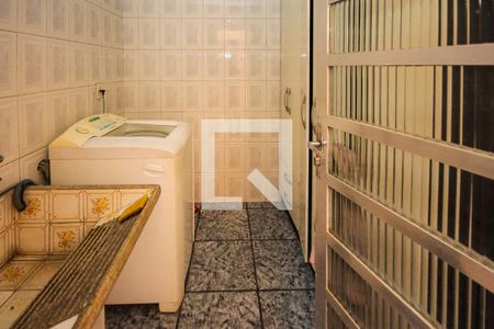 Casa à venda com 170m², 3 quartos e 2 vagas Casa à venda com 170m², 3 quartos e 2 vagasÁrea de Serviço