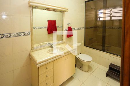 Casa à venda com 170m², 3 quartos e 2 vagas Casa à venda com 170m², 3 quartos e 2 vagasBanheiro da Suíte