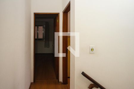 Casa à venda com 170m², 3 quartos e 2 vagas Casa à venda com 170m², 3 quartos e 2 vagasCorredor