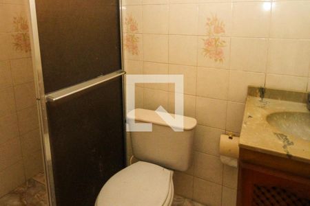 Casa à venda com 170m², 3 quartos e 2 vagas Casa à venda com 170m², 3 quartos e 2 vagasBanheiro do Serviço