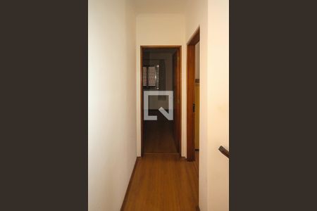 Casa à venda com 170m², 3 quartos e 2 vagas Casa à venda com 170m², 3 quartos e 2 vagasCorredor