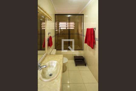 Casa à venda com 170m², 3 quartos e 2 vagas Casa à venda com 170m², 3 quartos e 2 vagasBanheiro da Suíte