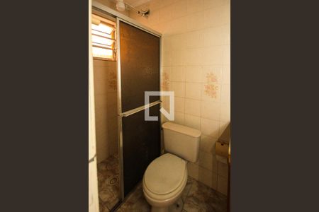 Casa à venda com 170m², 3 quartos e 2 vagas Casa à venda com 170m², 3 quartos e 2 vagasBanheiro do Serviço