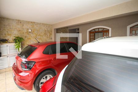 Casa à venda com 170m², 3 quartos e 2 vagas Casa à venda com 170m², 3 quartos e 2 vagasGaragem