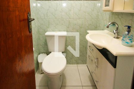 Casa à venda com 170m², 3 quartos e 2 vagas Casa à venda com 170m², 3 quartos e 2 vagasLavabo