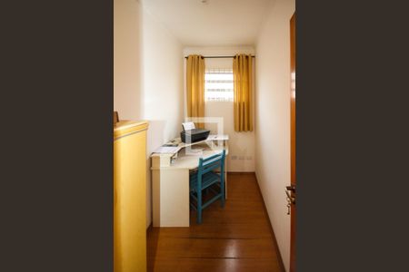 Casa à venda com 170m², 3 quartos e 2 vagas Casa à venda com 170m², 3 quartos e 2 vagasQuarto 02