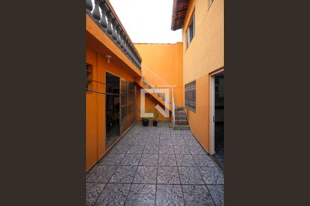 Casa à venda com 170m², 3 quartos e 2 vagas Casa à venda com 170m², 3 quartos e 2 vagasQuintal