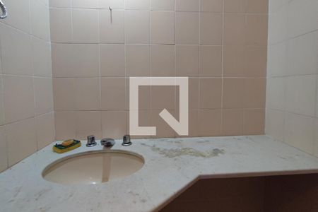 Apartamento à venda com 320m², 4 quartos e 2 vagas Apartamento à venda com 320m², 4 quartos e 2 vagasBanheiro Suíte